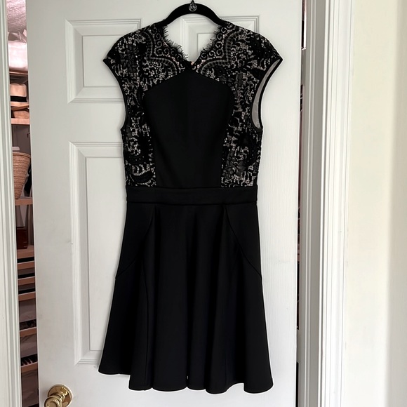 Ted Baker lace black mini dress size 6 - Picture 2 of 2